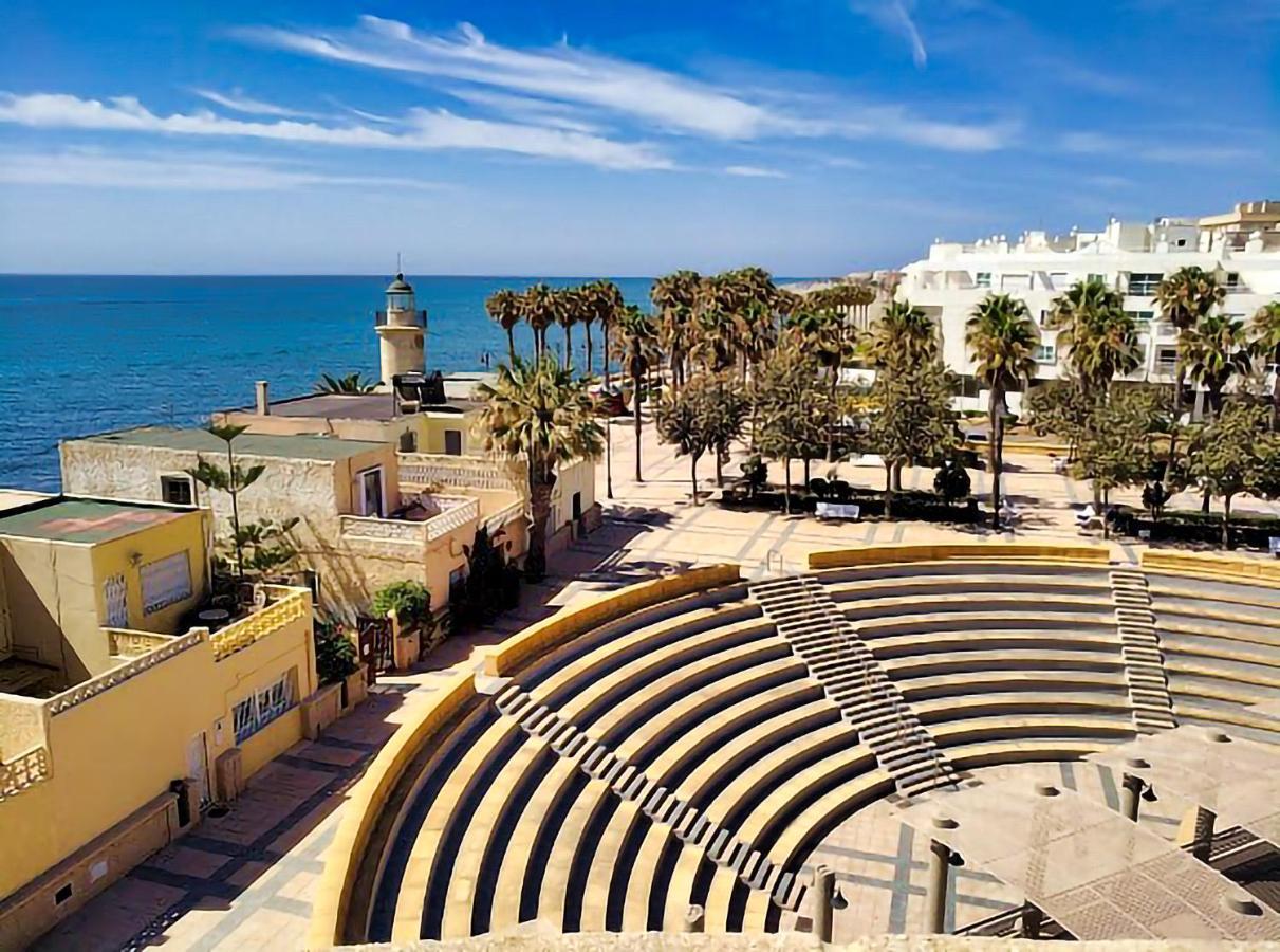 Large Villa Private Pool And Garden Near Beach Roquetas de Mar Exterior photo