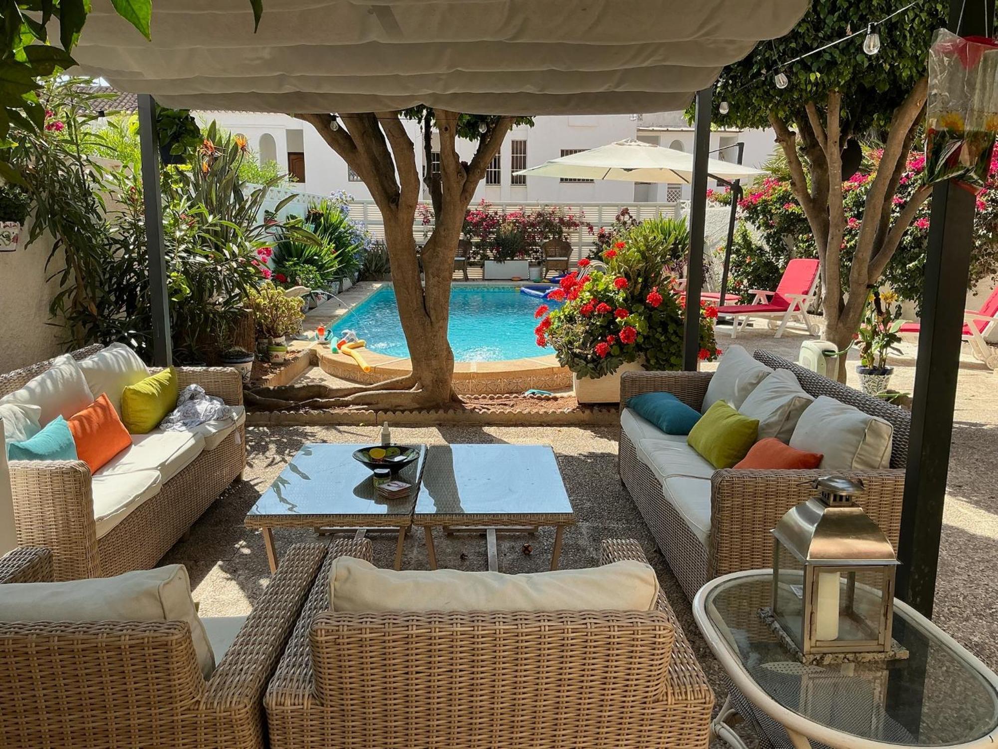 Large Villa Private Pool And Garden Near Beach Roquetas de Mar Exterior photo